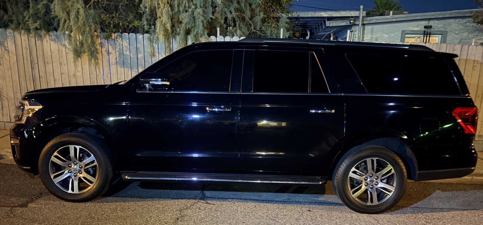 Black 2023 Ford Expedition MAX Limited